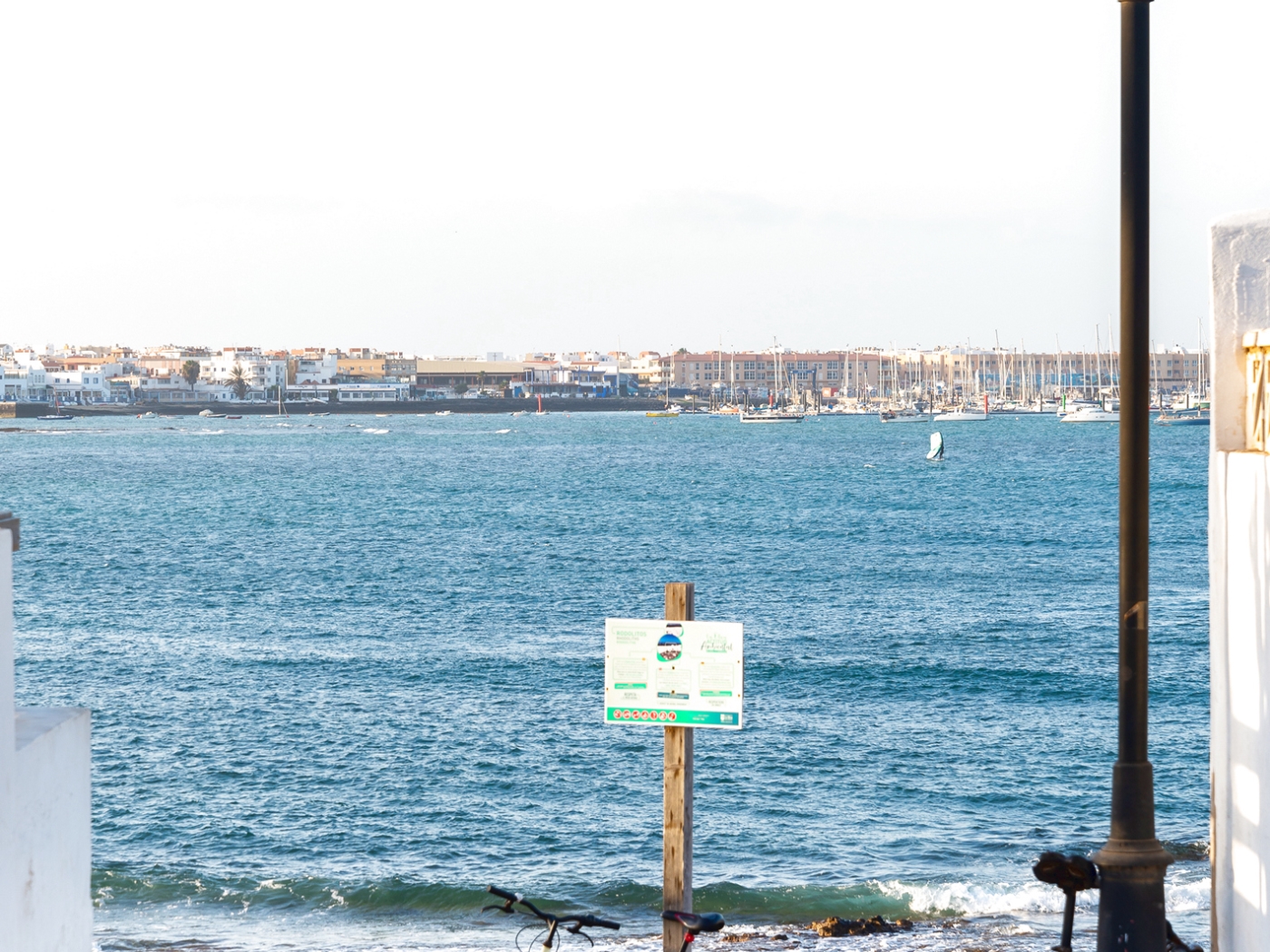 Bright apartment with terrace overlooking the sea in Corralejo