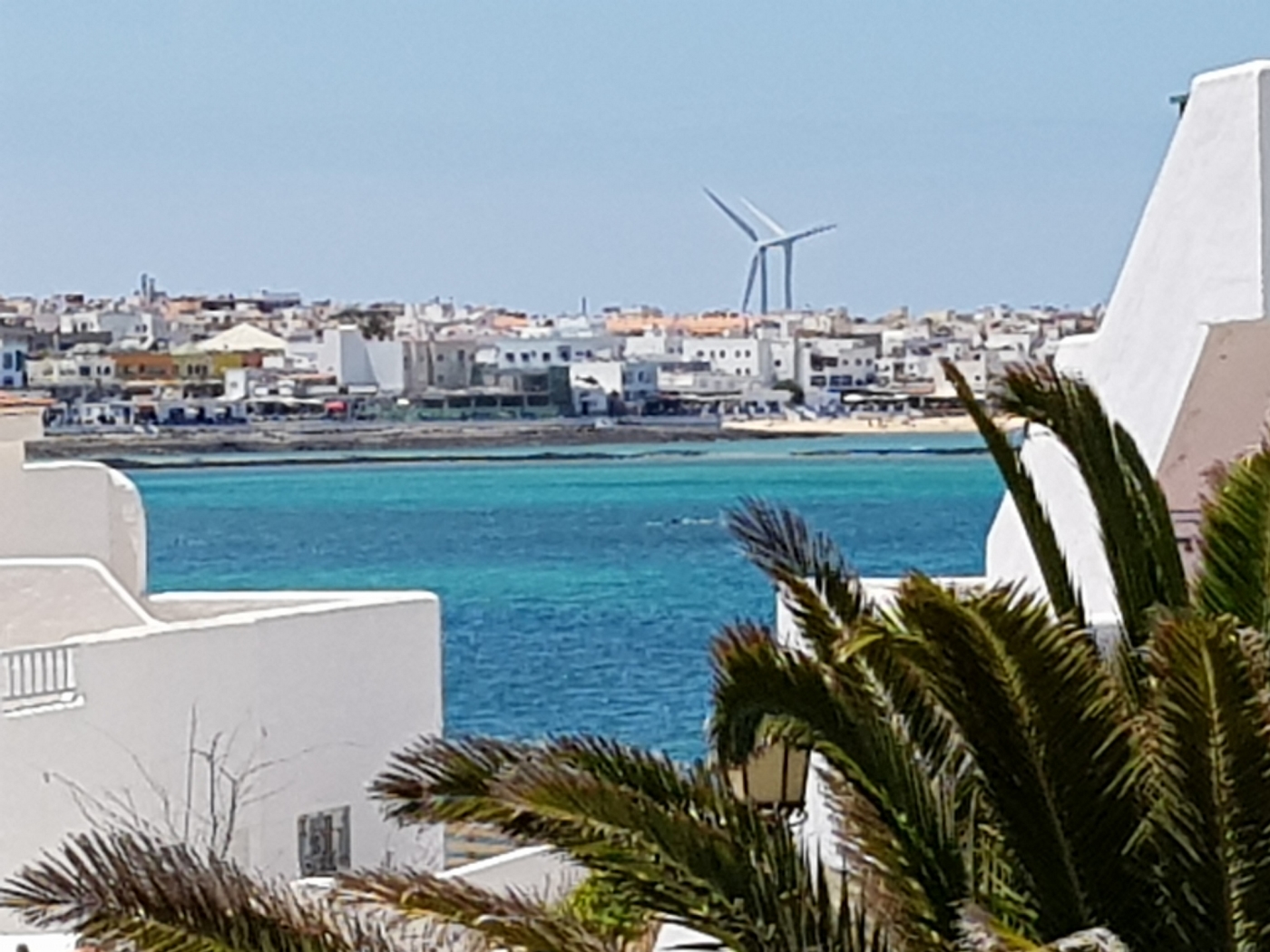 Bright apartment with terrace overlooking the sea in Corralejo