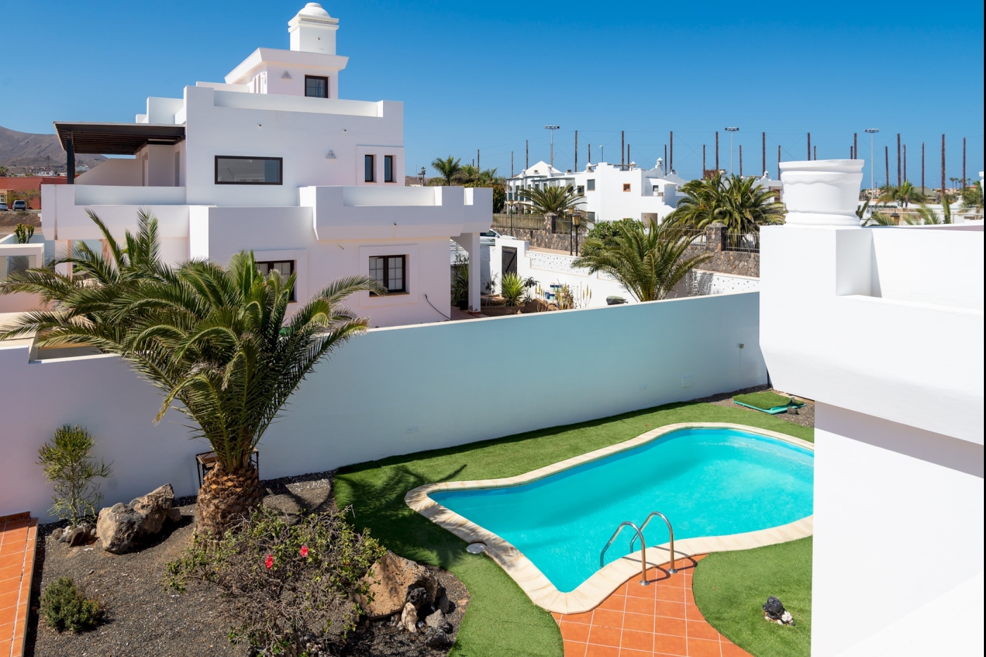 Belle et lumineuse villa avec piscine à Corralejo