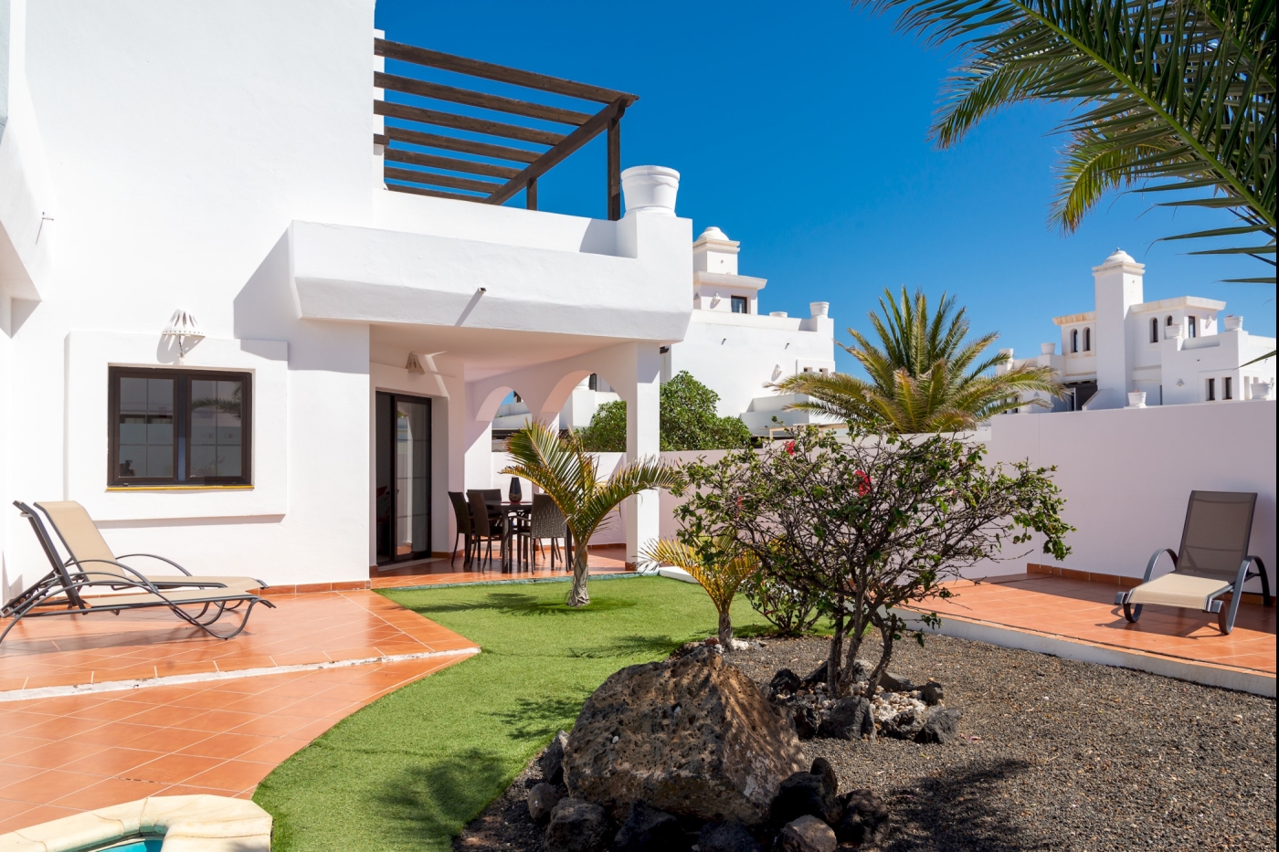 Belle et lumineuse villa avec piscine à Corralejo