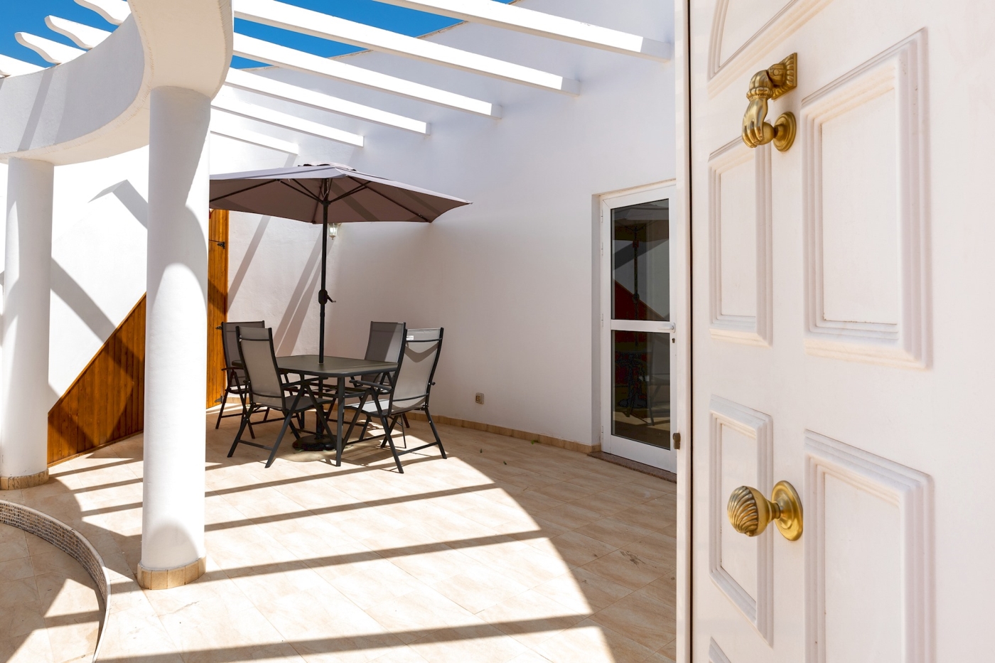 Apartment with patio and terrace in Corralejo