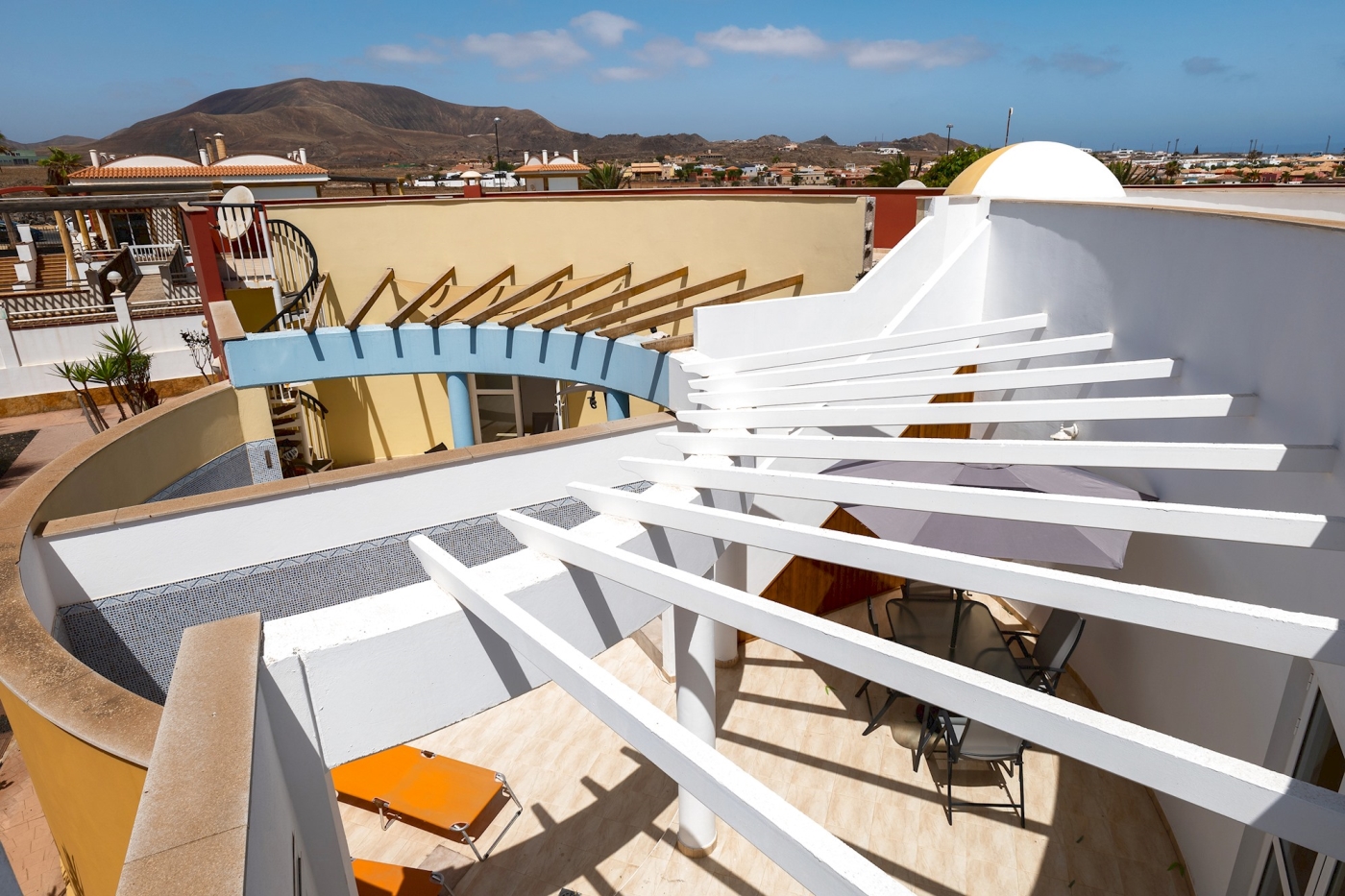 Apartment with patio and terrace in Corralejo