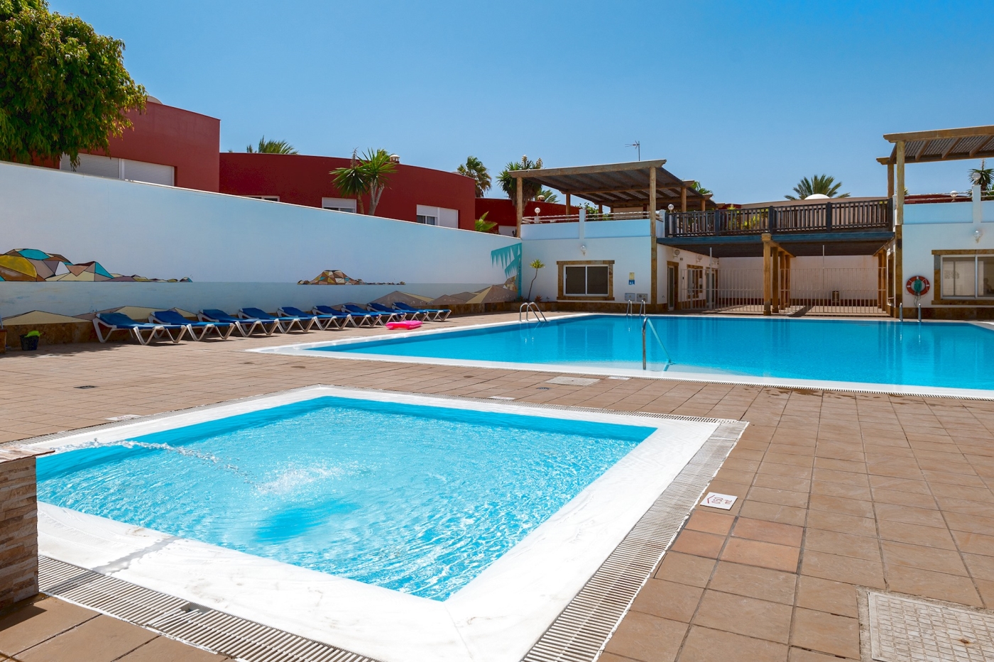 Apartment with patio and terrace in Corralejo