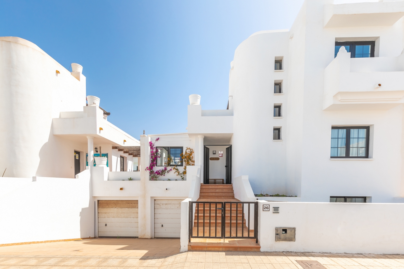 Villa Harmony - Private Pool near the Beach in Corralejo