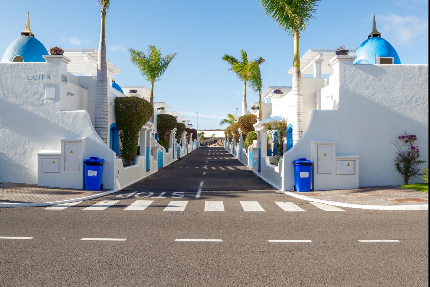 Beautiful villa with swimming pool and jacuzzi on the terrace in Corralejo