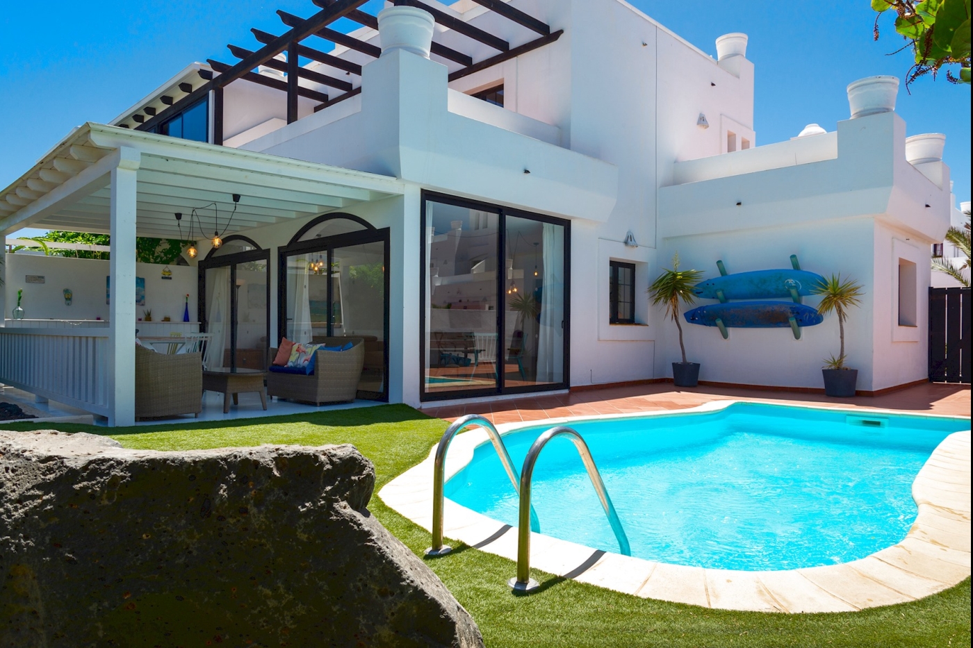 Beautiful and bright villa with swimming pool in Corralejo