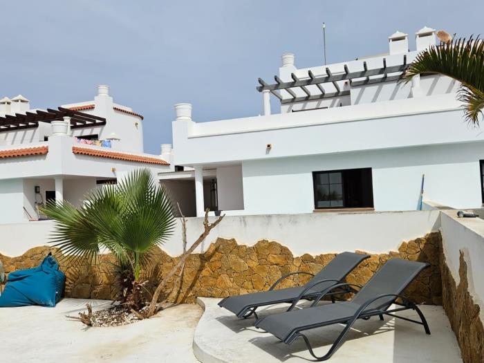 Villa Antida – Schöne Villa mit Pool und in der Nähe eines Einkaufszentrums in Corralejo